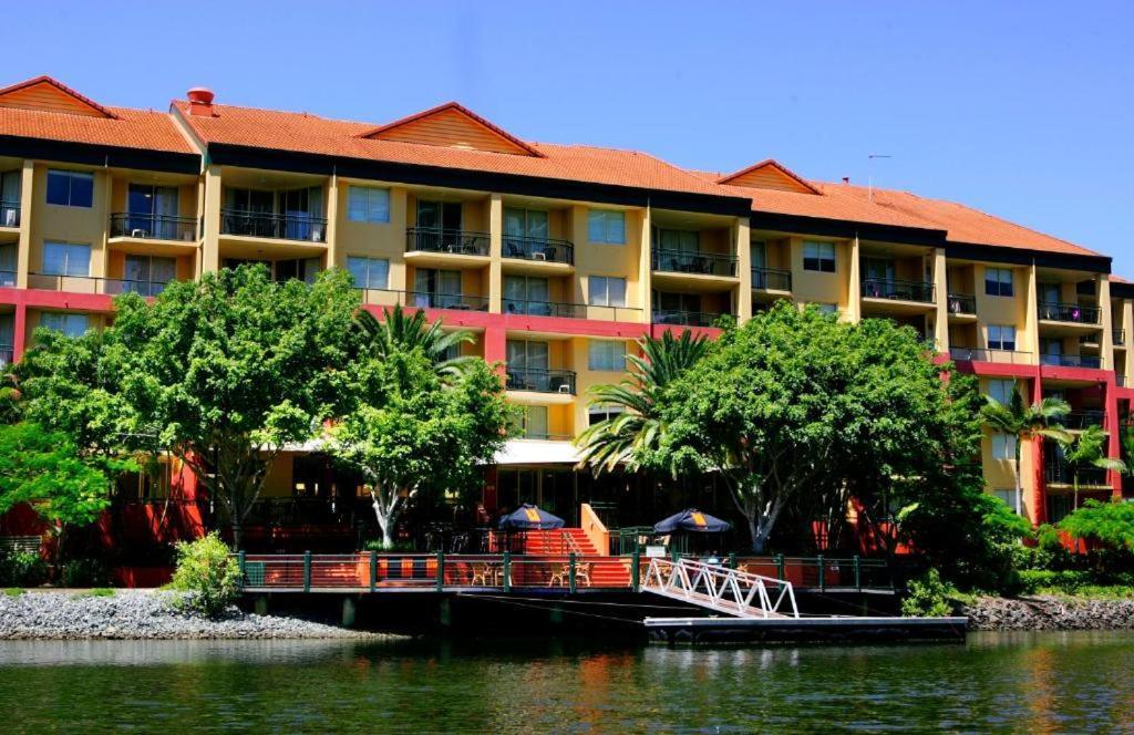 Paradise Island Resort Gold Coast Exterior photo